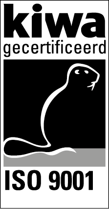 Een minimalistische zwart-witillustratie van een knaagdier met een gebogen lichaam, twee kleine ogen en een lange staart. Het wezen staat op een grijs platform tegen een zwarte achtergrond.